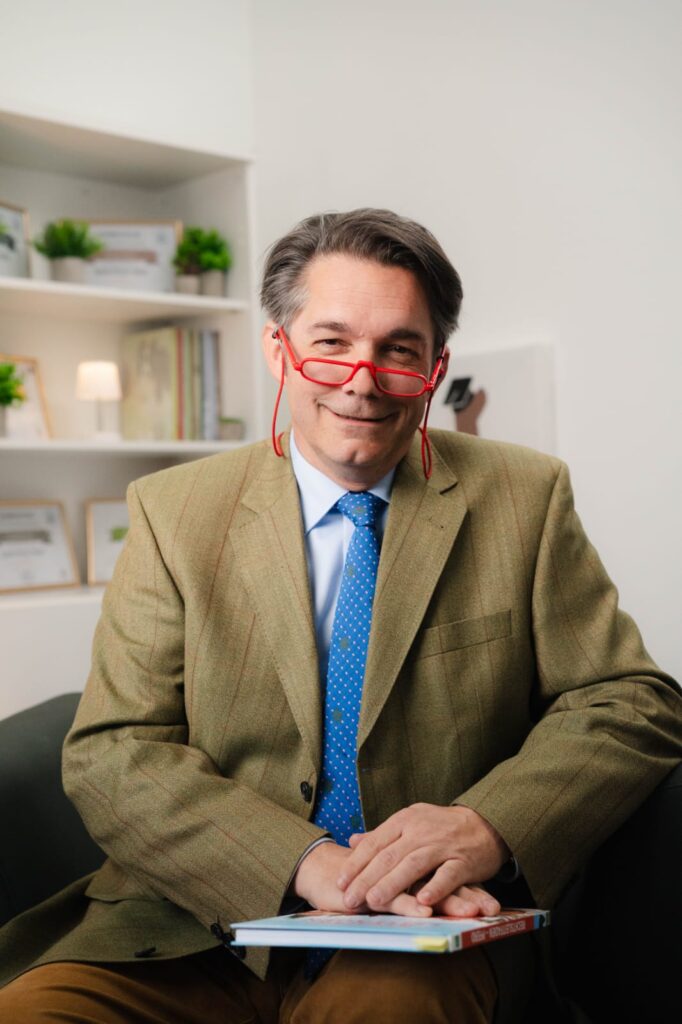 Prof. Dr. Robert Stodulka - Sachverständiger, Fachtierarzt